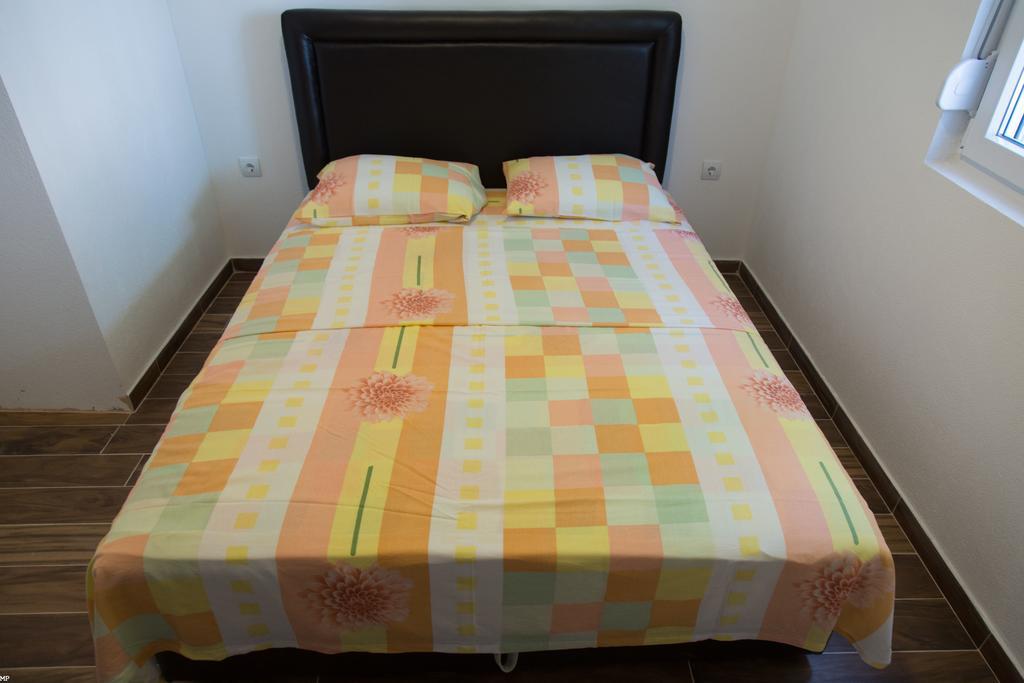 Del Mar Apartments Чань Экстерьер фото